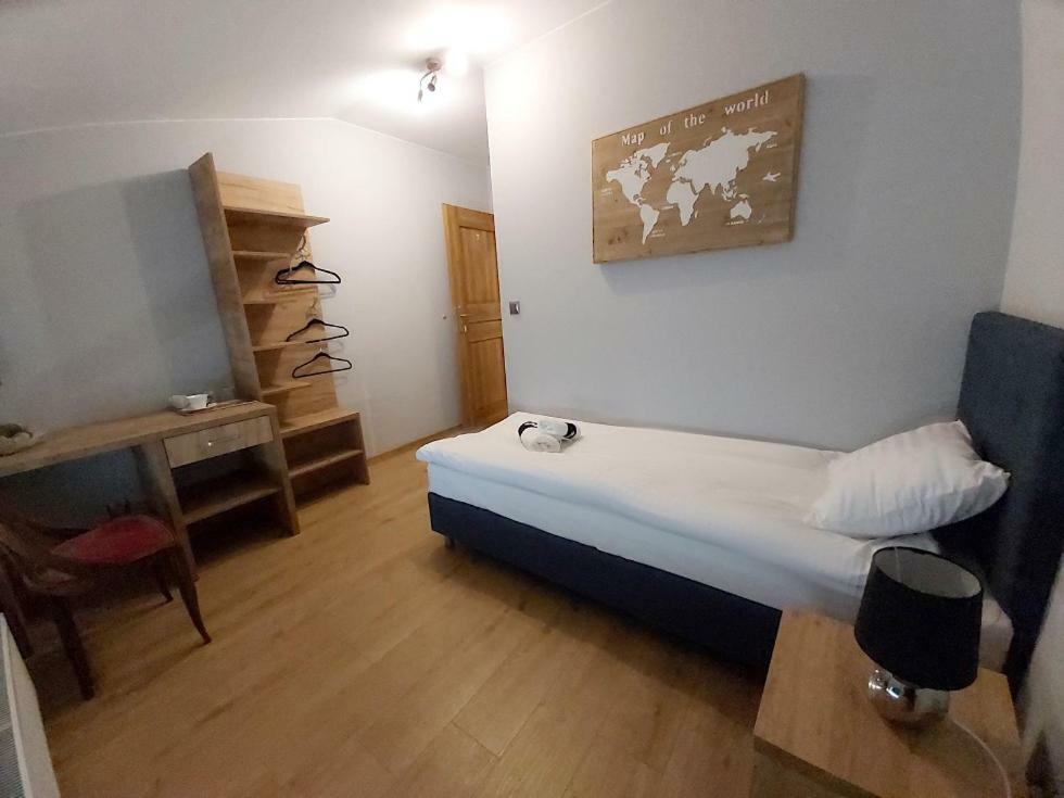 Noclegi Sulejów Esterno foto